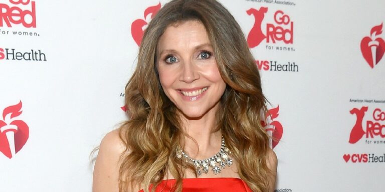 sarah-chalke-bio-age-relationship-movies-new-worth2021